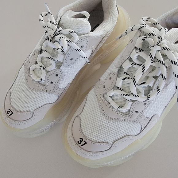 Balenciaga Triple S sneakers womens size 37 BNWT - Picture 2 of 6
